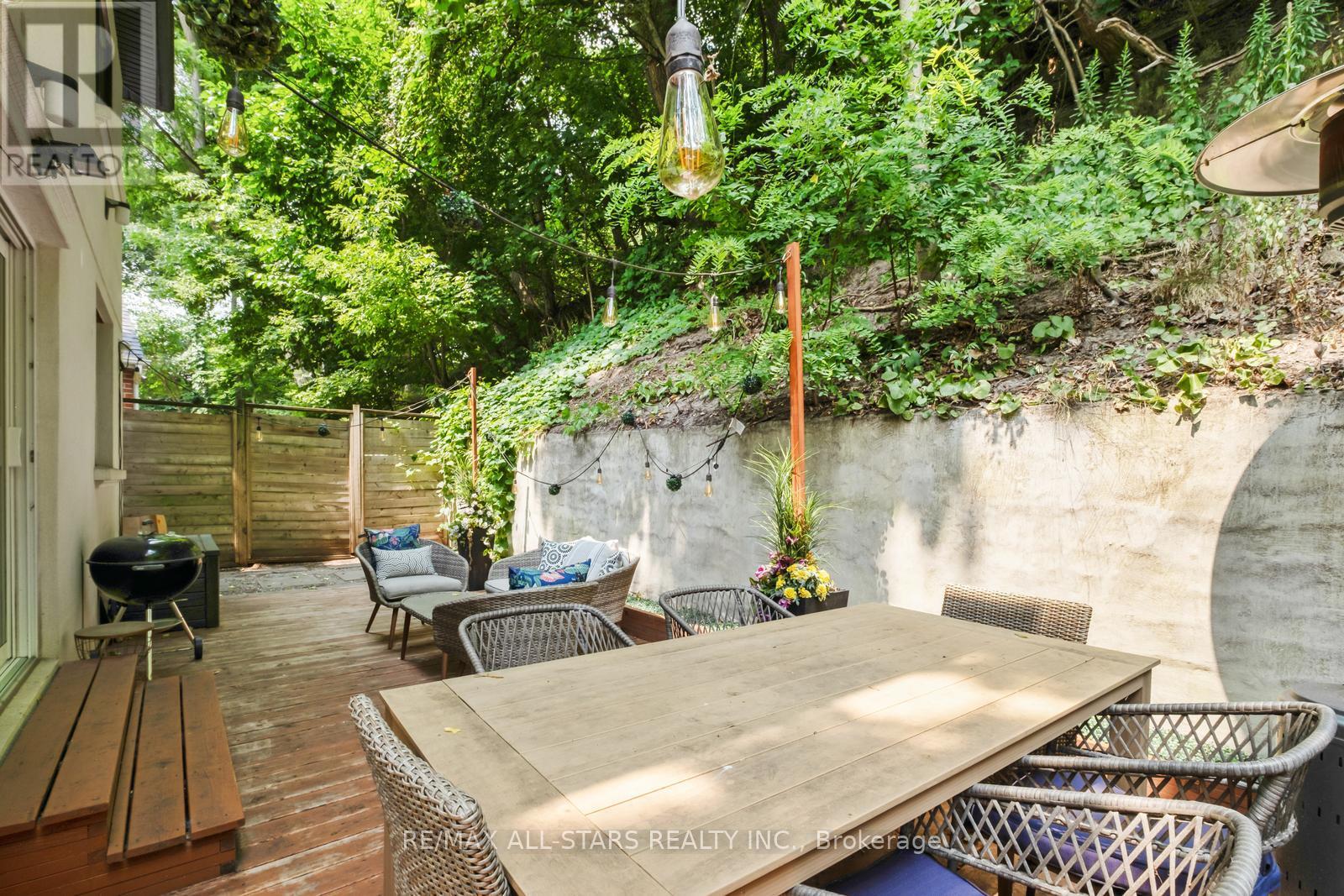 Photo 47 of 12 Glen Davis Crescent, Toronto ON