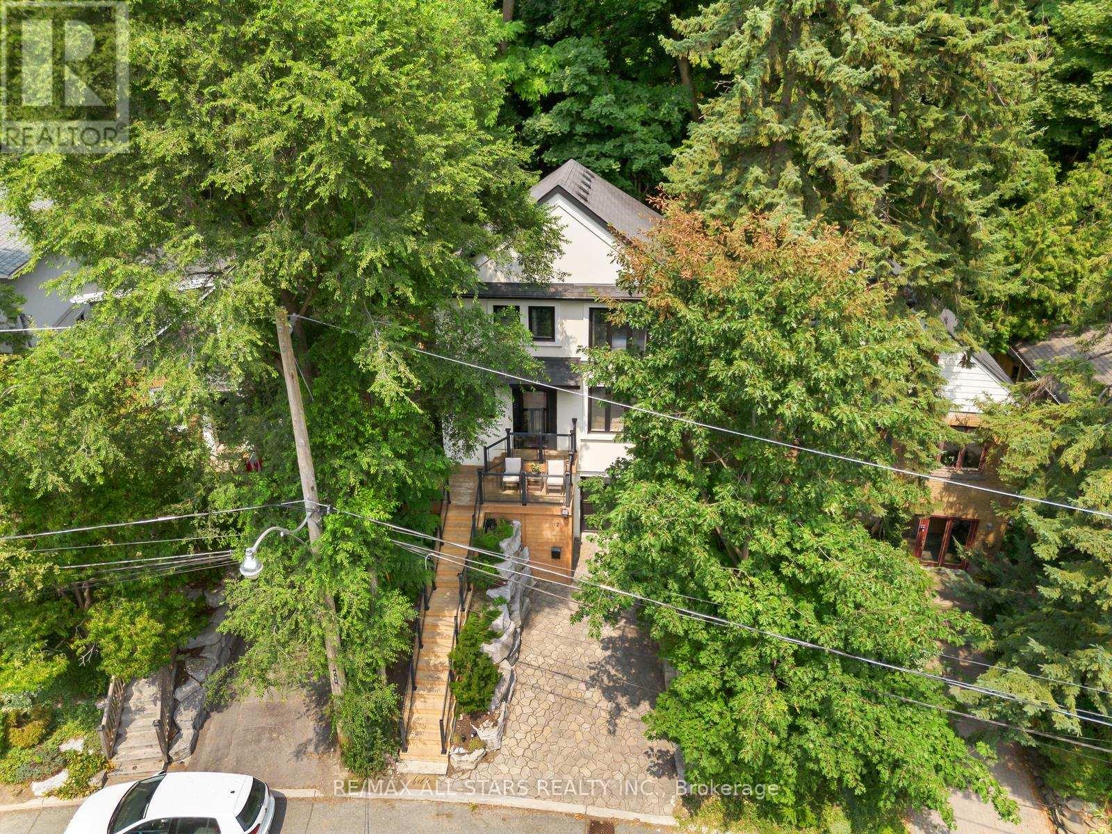 Photo 49 of 12 Glen Davis Crescent, Toronto ON