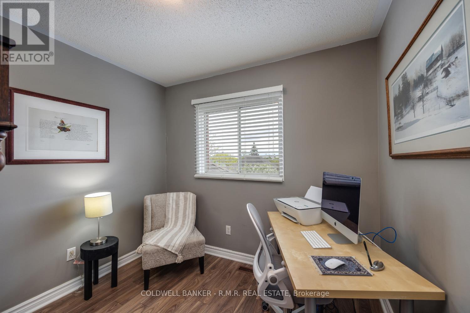 Photo 29 of 32 Mugford Road, Aurora ON