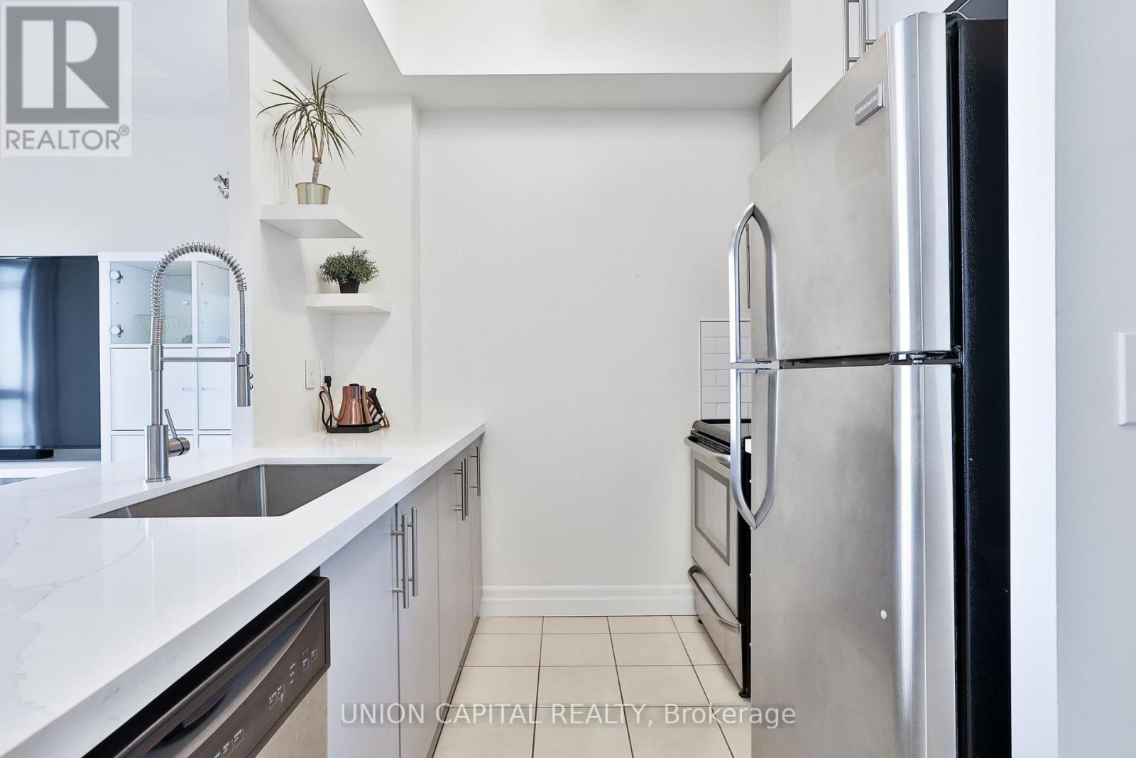 Photo 17 of 801 8110 Birchmount Road, Markham ON