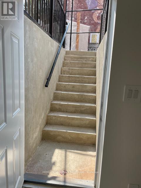 Photo 2 of Basement 162 Doubtfire Crescent, Markham ON