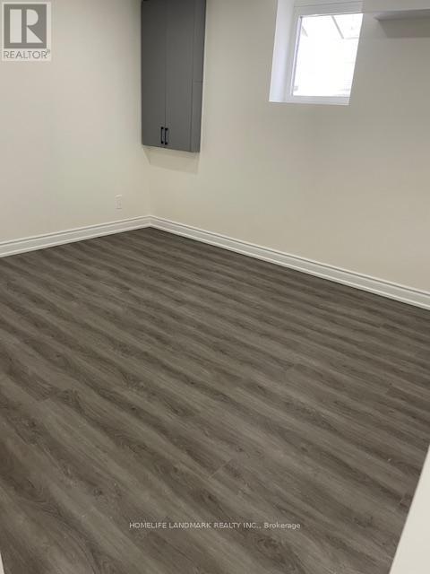 Photo 4 of Basement 162 Doubtfire Crescent, Markham ON