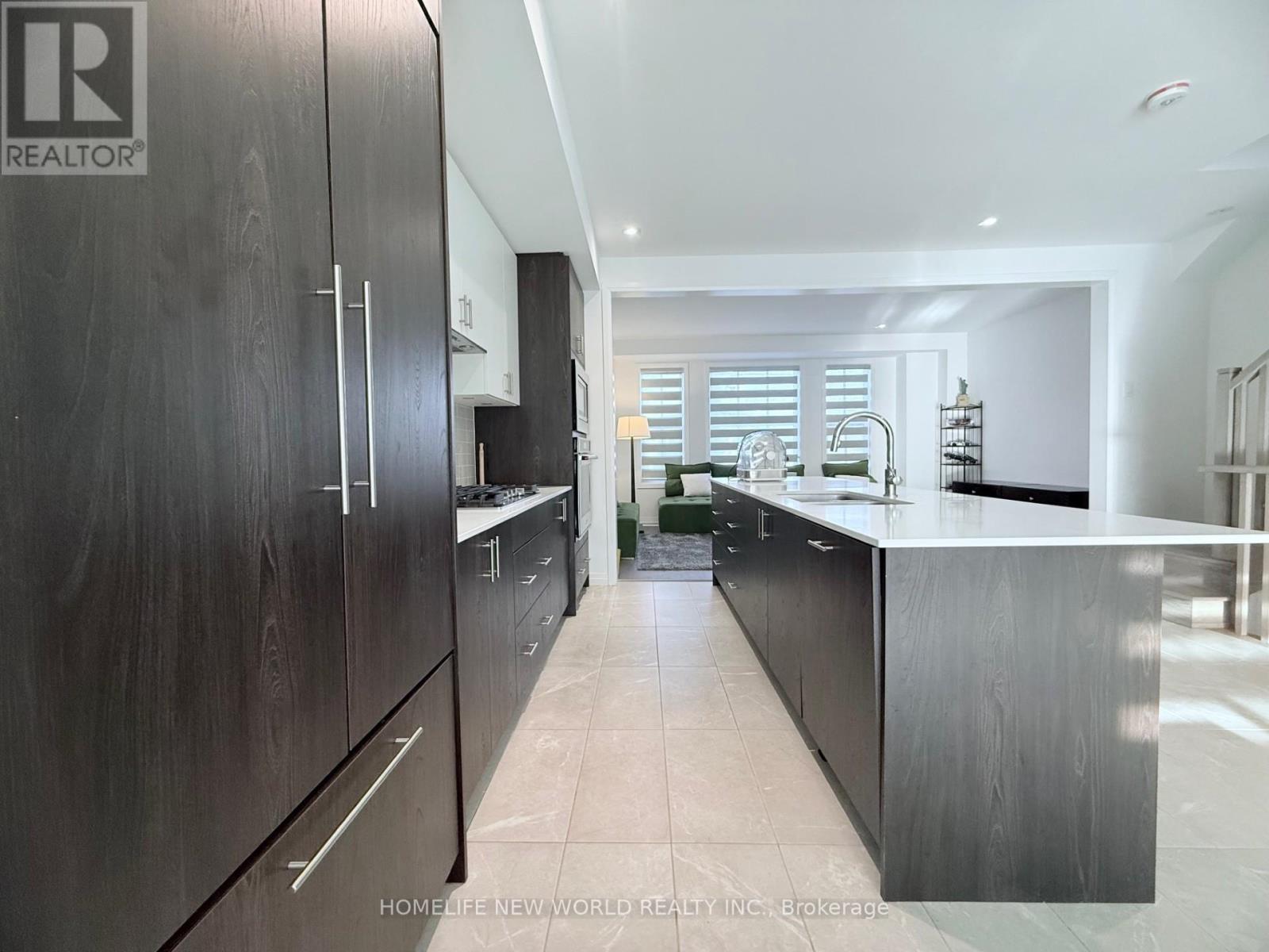 Photo 21 of 9100 Woodbine Avenue, Markham ON