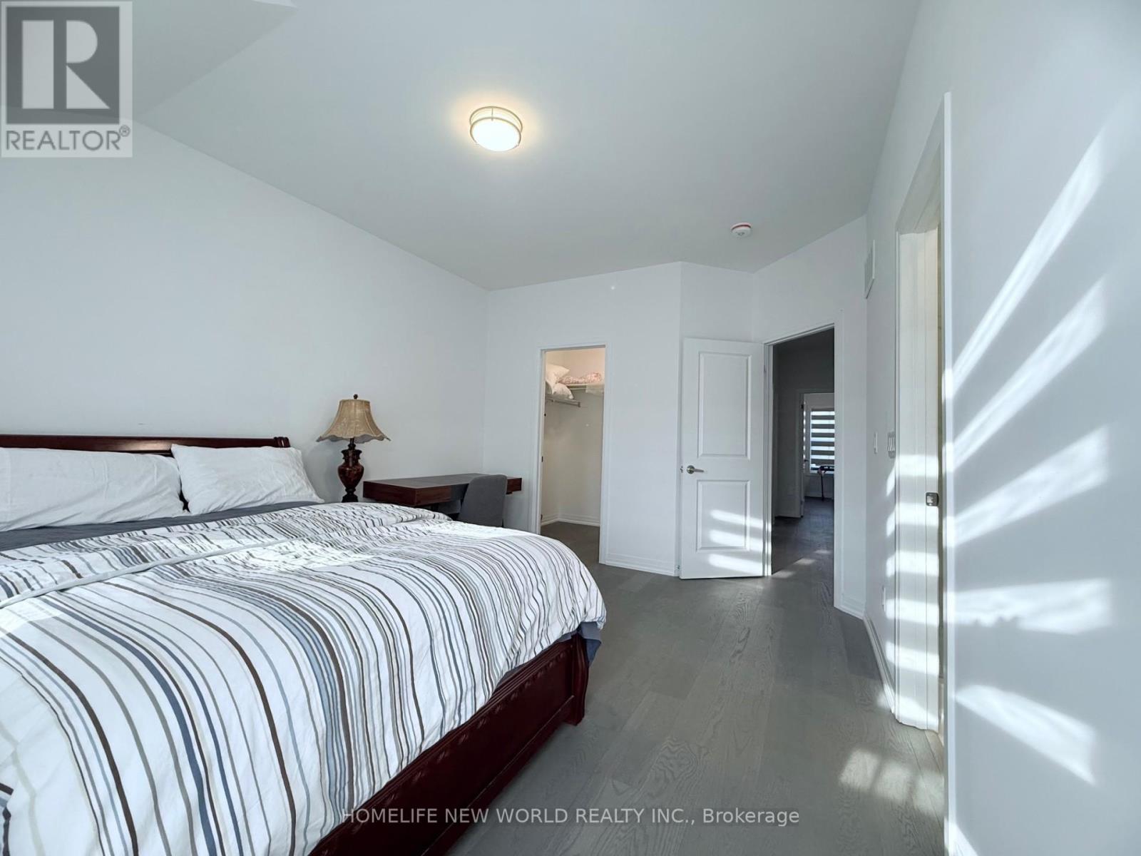 Photo 3 of 9100 Woodbine Avenue, Markham ON