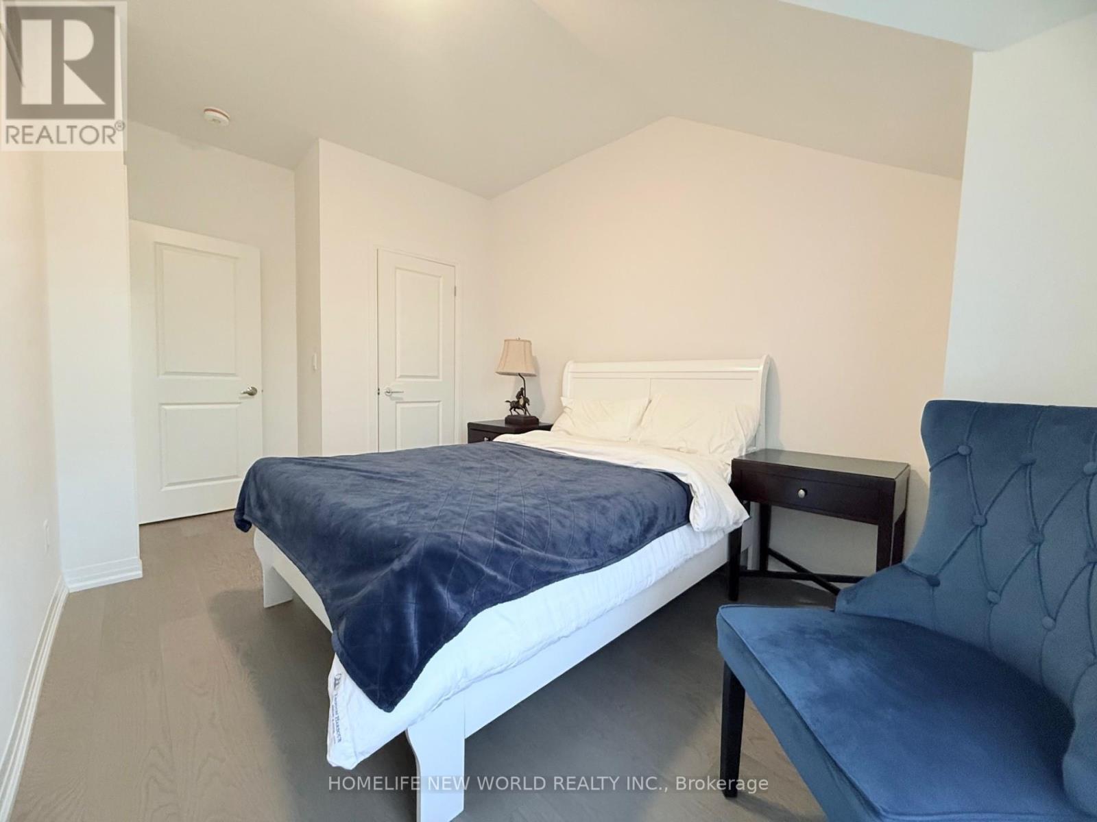 Photo 25 of 9100 Woodbine Avenue, Markham ON