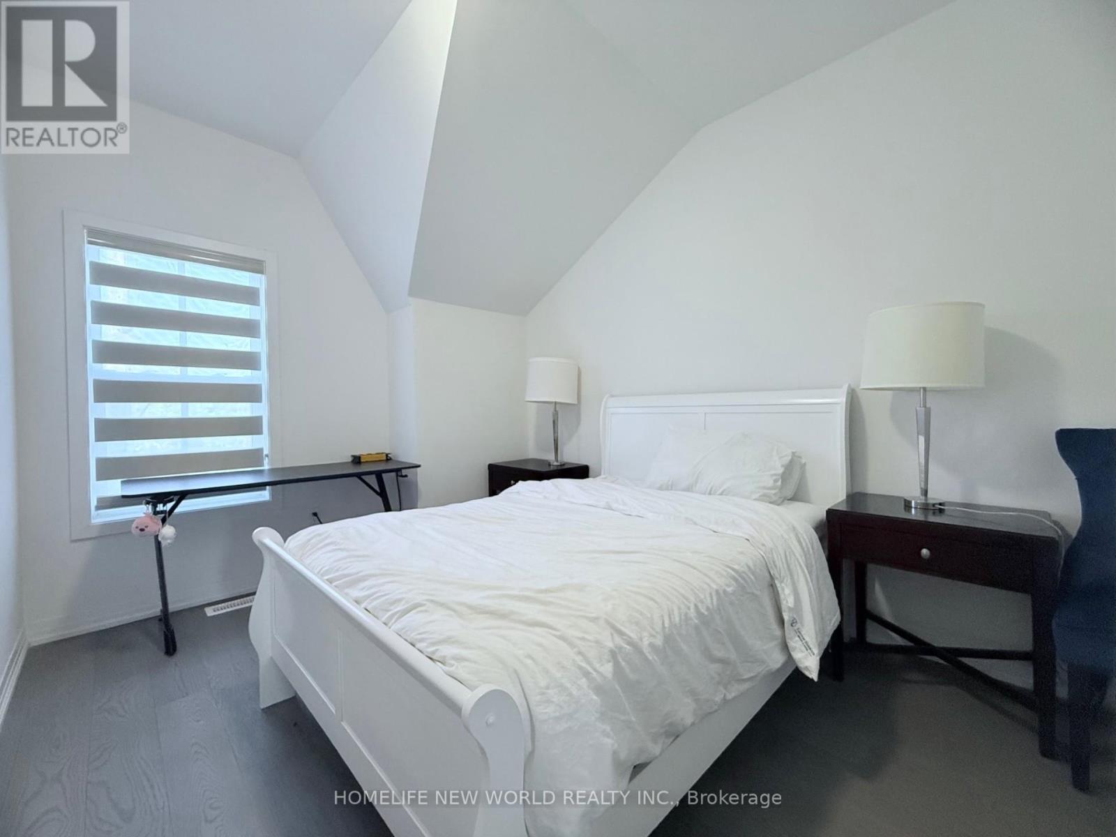 Photo 2 of 9100 Woodbine Avenue, Markham ON