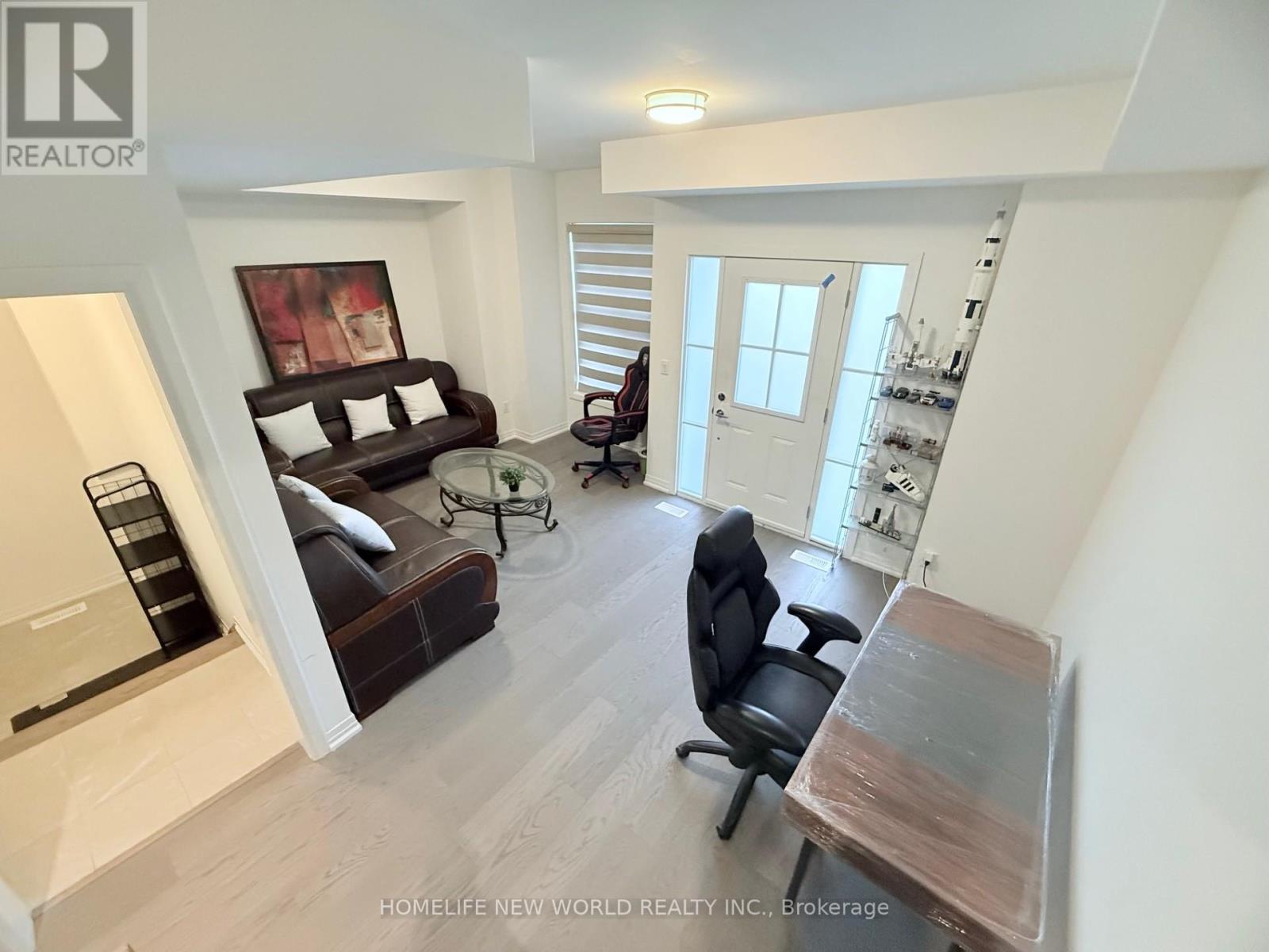 Photo 28 of 9100 Woodbine Avenue, Markham ON