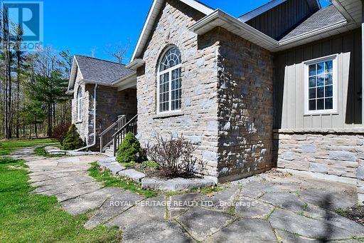 Photo 5 of 134 Mitchell Crescent, Trent Lakes ON