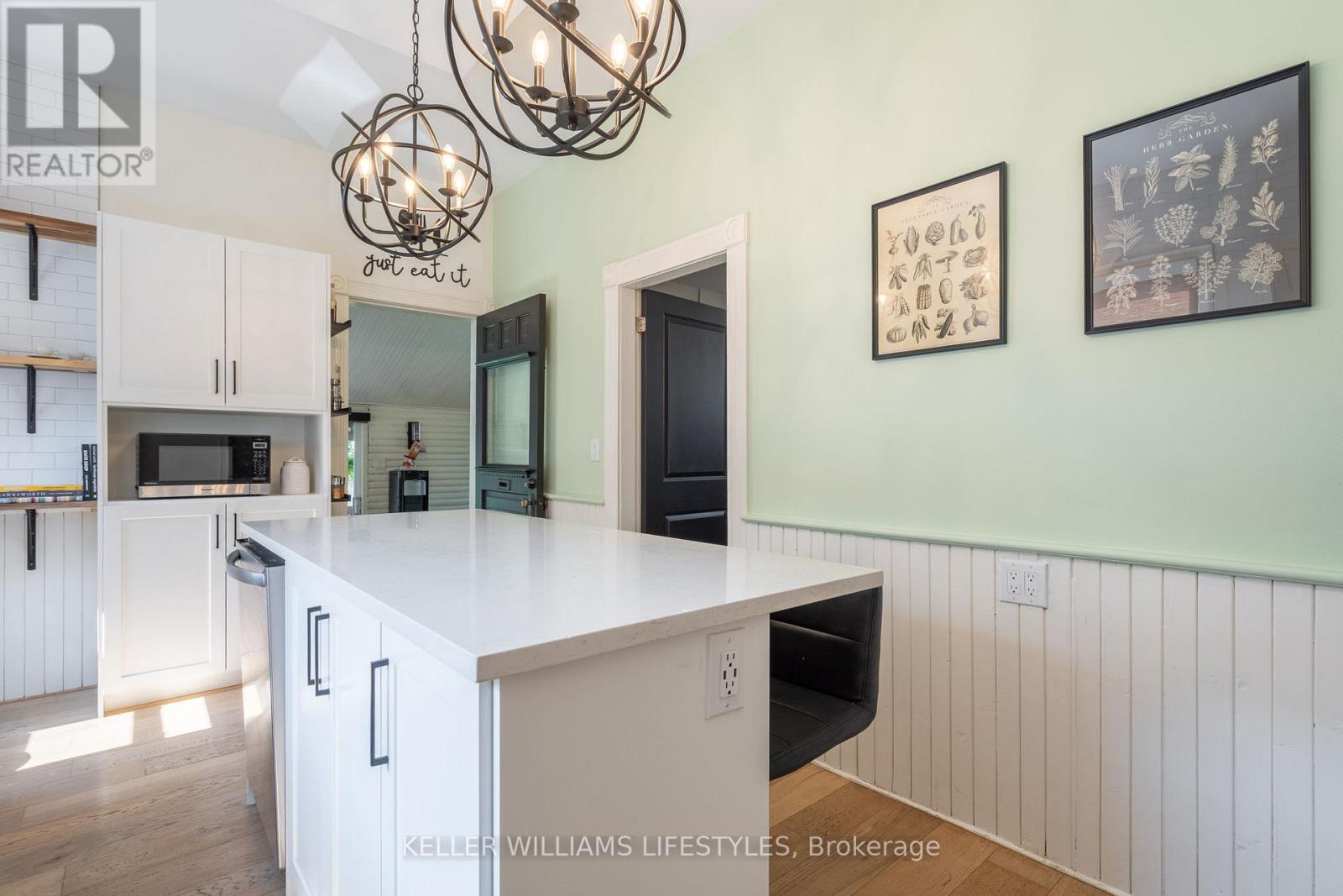 Photo 30 of 18 Sycamore Street, London East ON