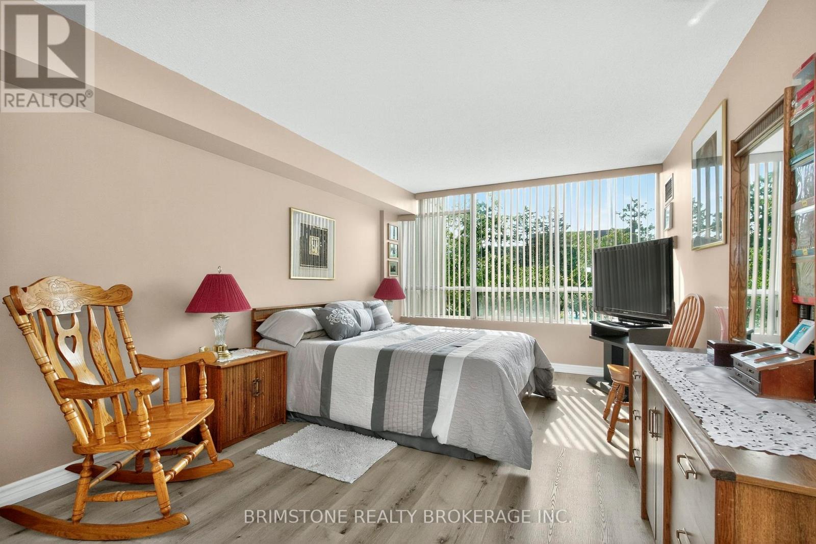 Photo 27 of 202 26 Hanover Road, Brampton ON