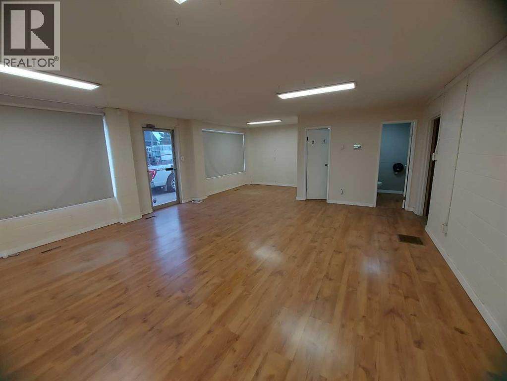 Photo 3 of 5912 54 Avenue, Red Deer AB