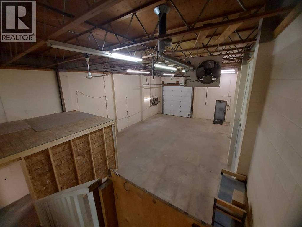Photo 6 of 5912 54 Avenue, Red Deer AB