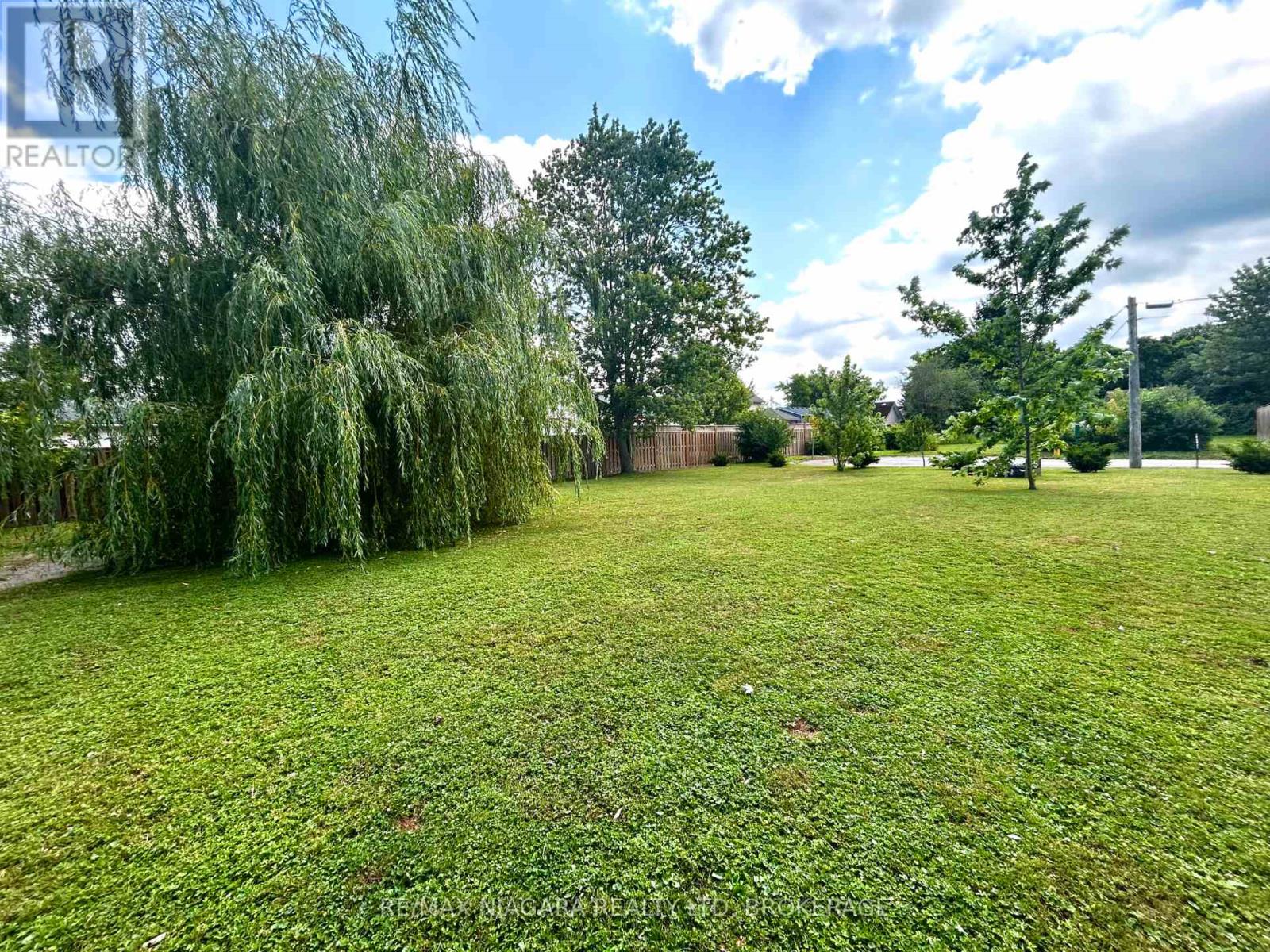 Photo 4 of 39 Longtent Avenue, Fort Erie ON