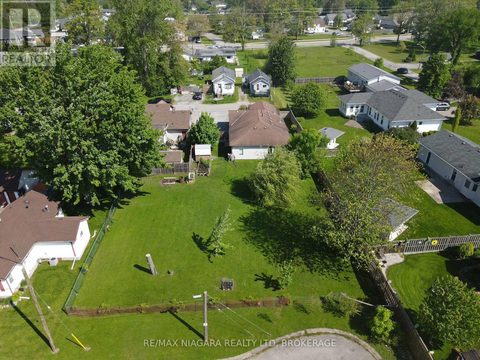 Photo 8 of 39 Longtent Avenue, Fort Erie ON