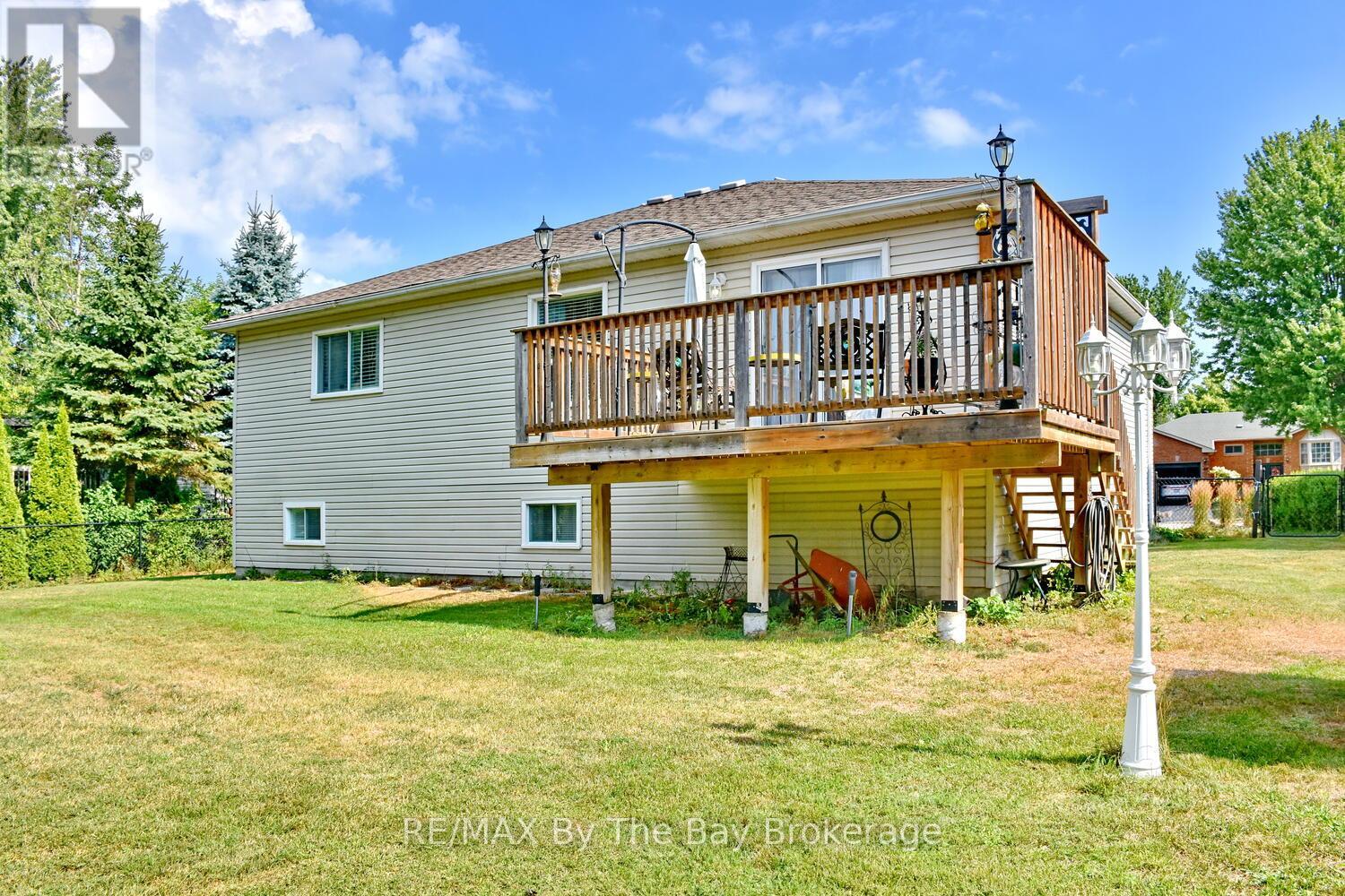 Photo 22 of 41 Evergreen Crescent, Wasaga Beach ON