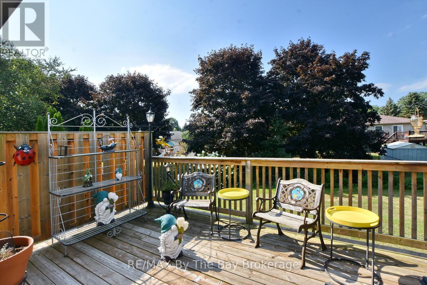 Photo 42 of 41 Evergreen Crescent, Wasaga Beach ON