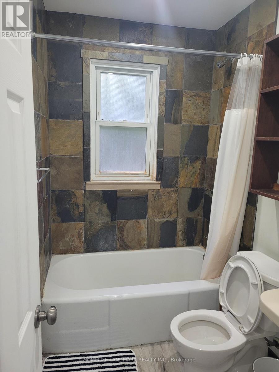 Photo 9 of 20 Ainslie Avenue, Hamilton ON