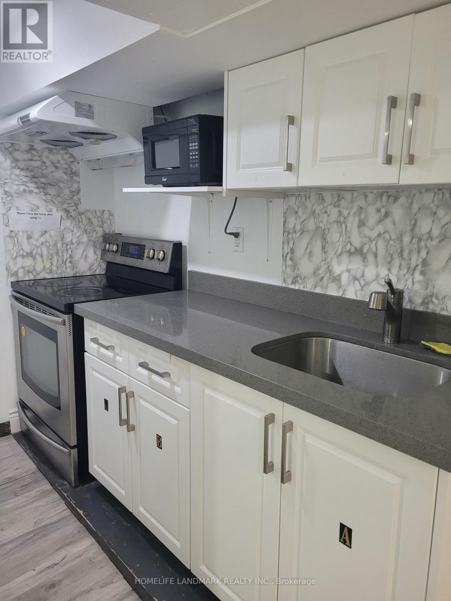 Photo 18 of 20 Ainslie Avenue, Hamilton ON