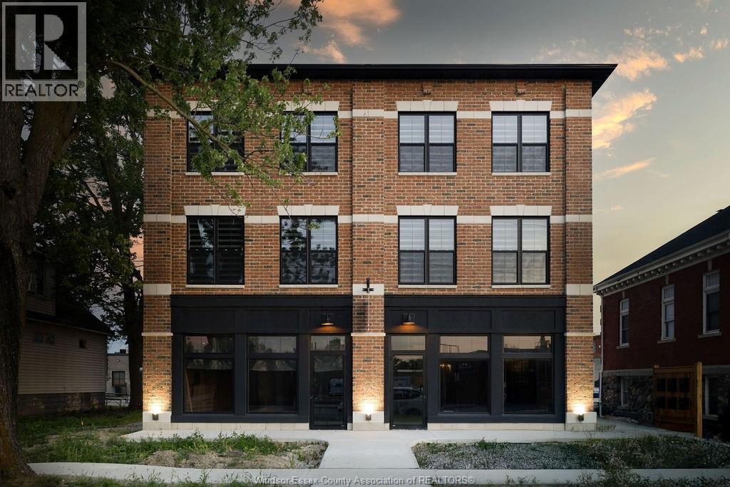 Photo 3 of 22 Gordon Unit 3, Essex ON