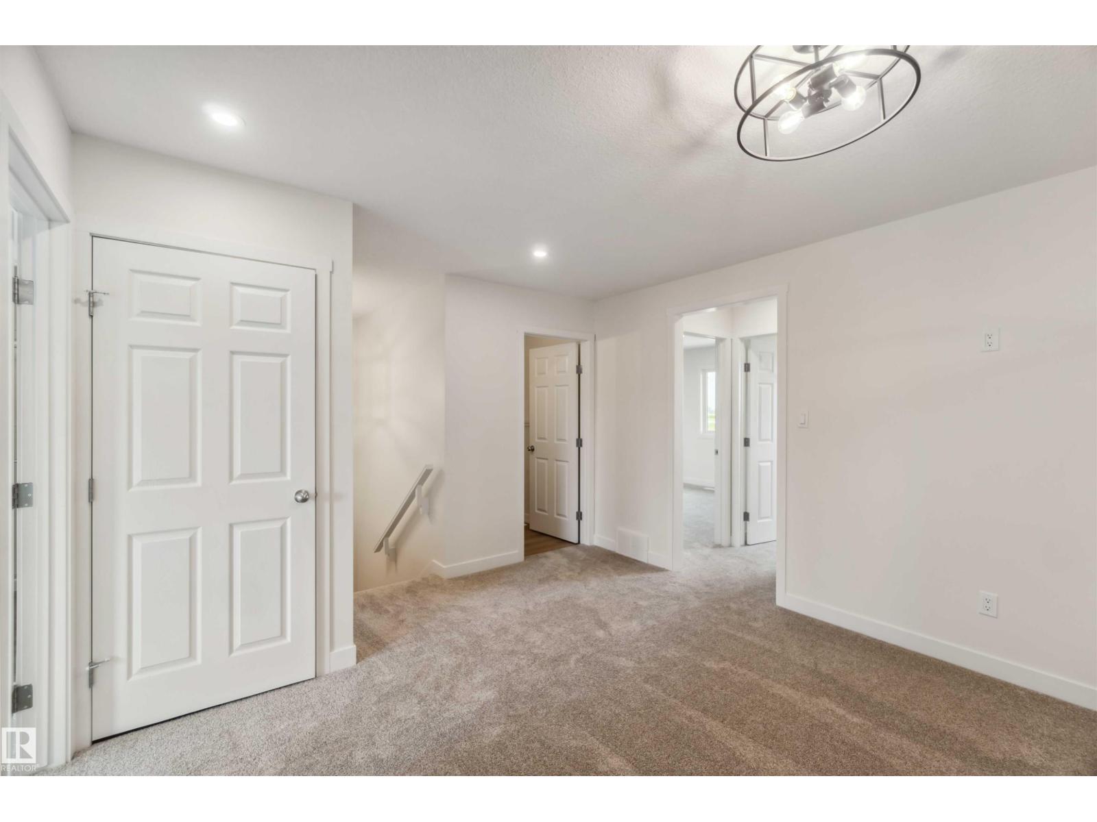 Photo 27 of 4672 177 Av Nw, Edmonton AB