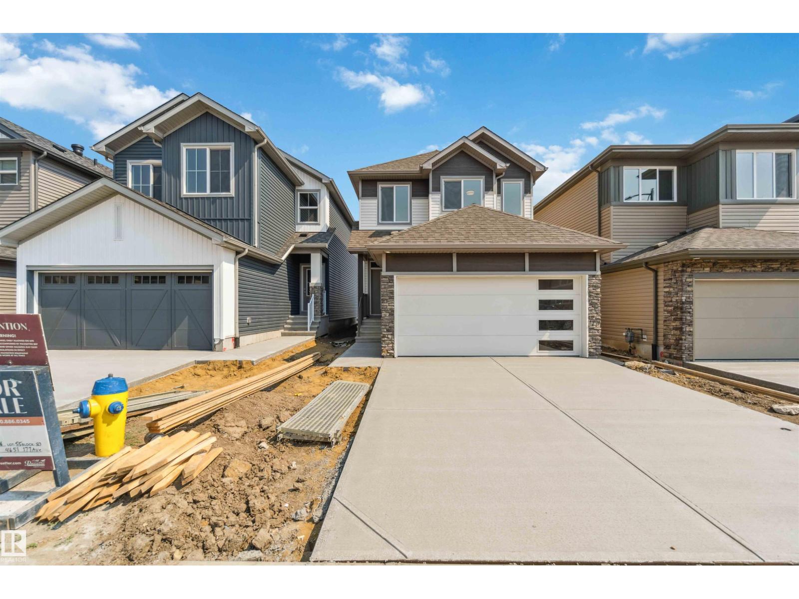 Photo 3 of 4672 177 Av Nw, Edmonton AB