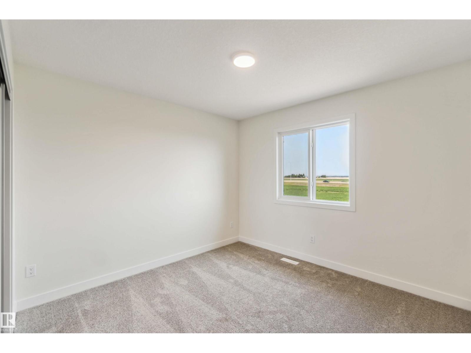 Photo 30 of 4672 177 Av Nw, Edmonton AB