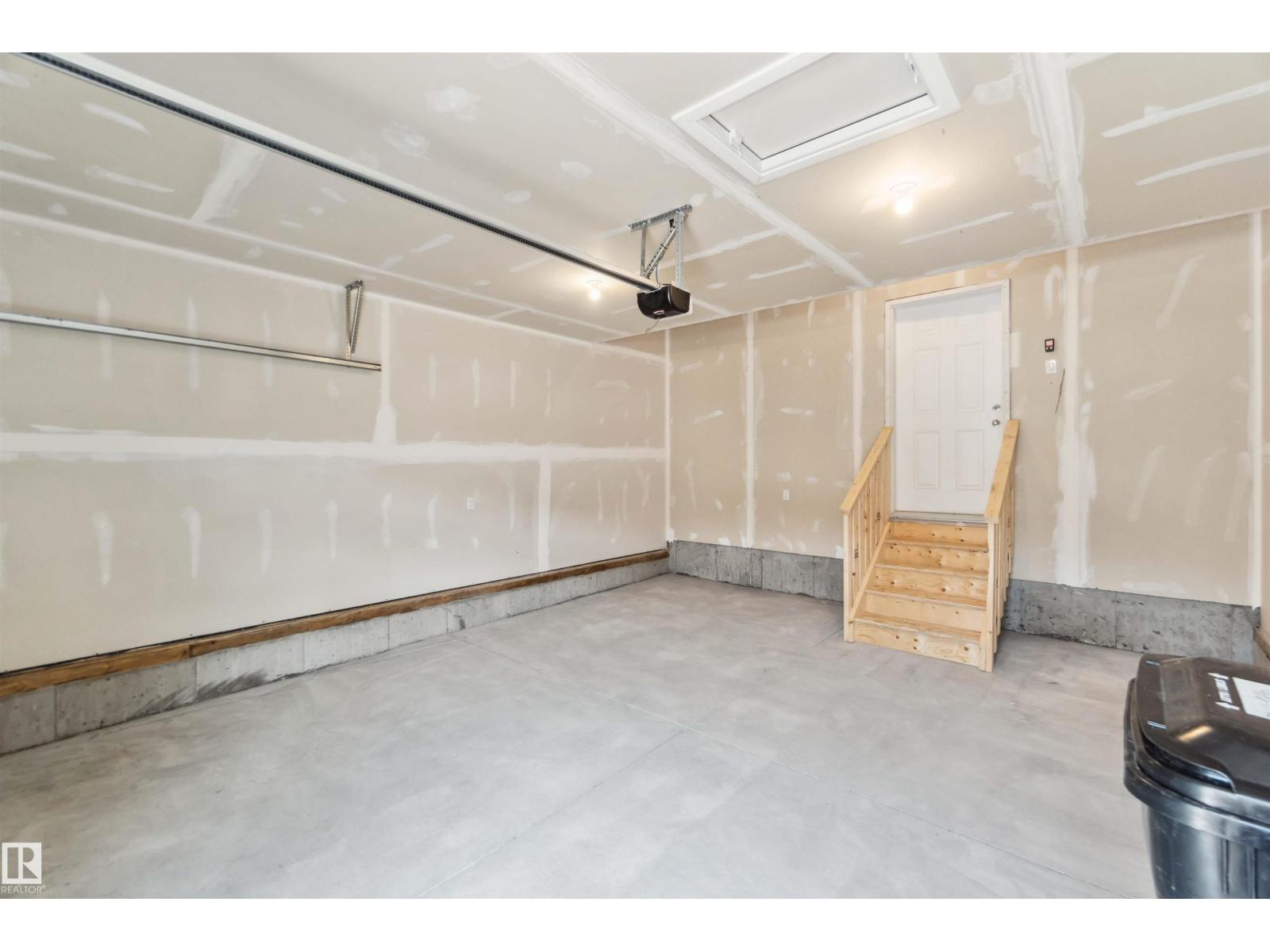 Photo 53 of 4672 177 Av Nw, Edmonton AB