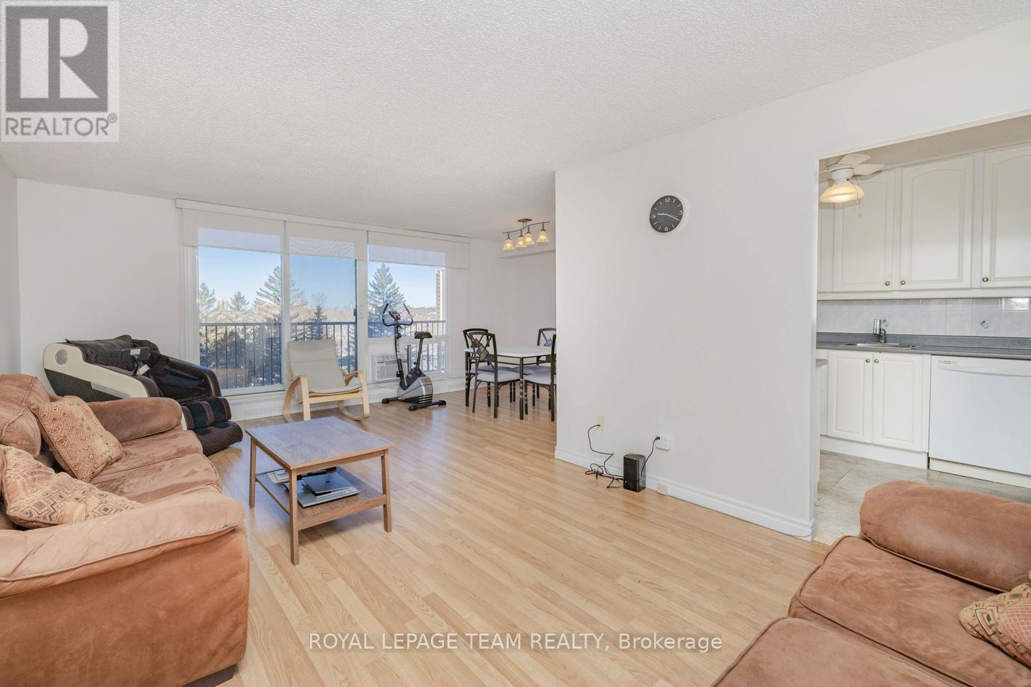 Photo 6 of 603 665 Bathgate Drive, Ottawa ON