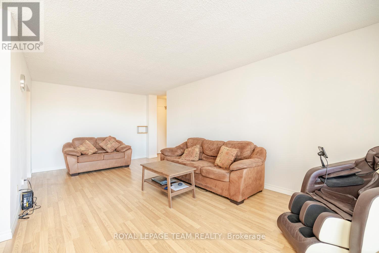 Photo 7 of 603 665 Bathgate Drive, Ottawa ON