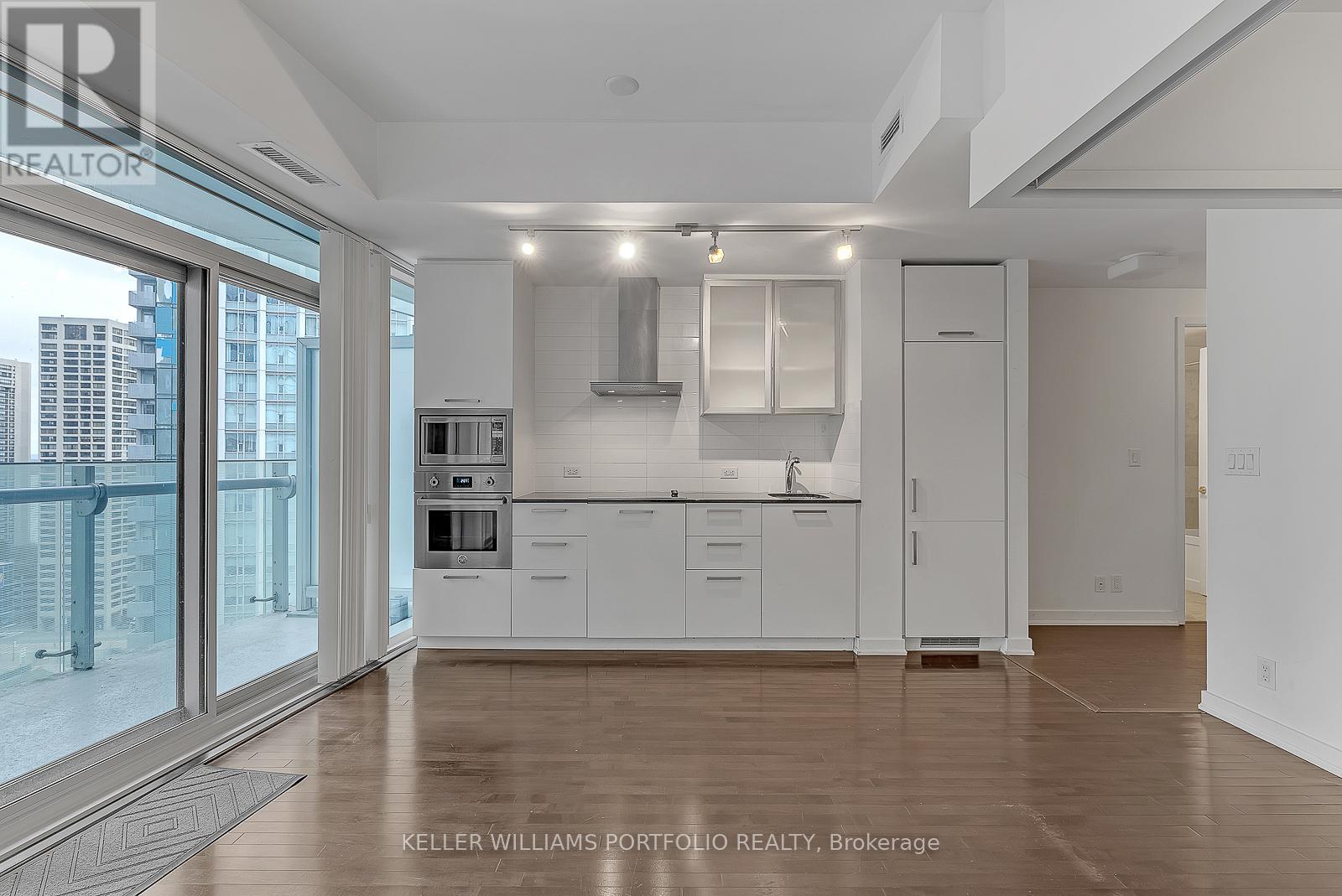 Photo 2 of 1801 12 York Street, Toronto ON