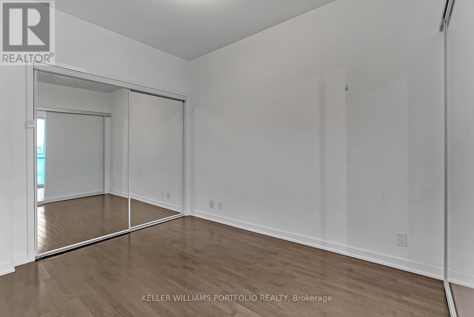 Photo 13 of 1801 12 York Street, Toronto ON