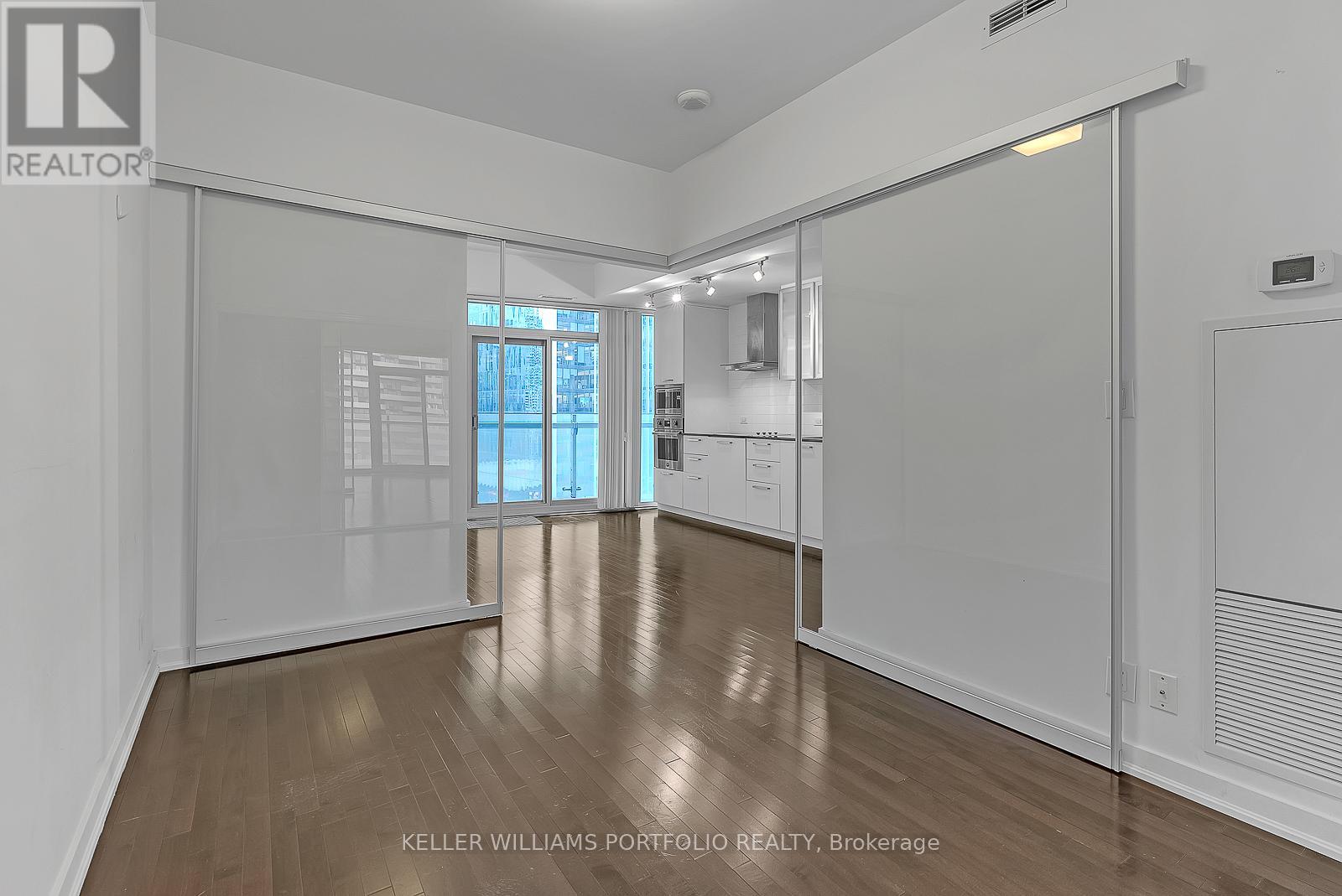 Photo 3 of 1801 12 York Street, Toronto ON