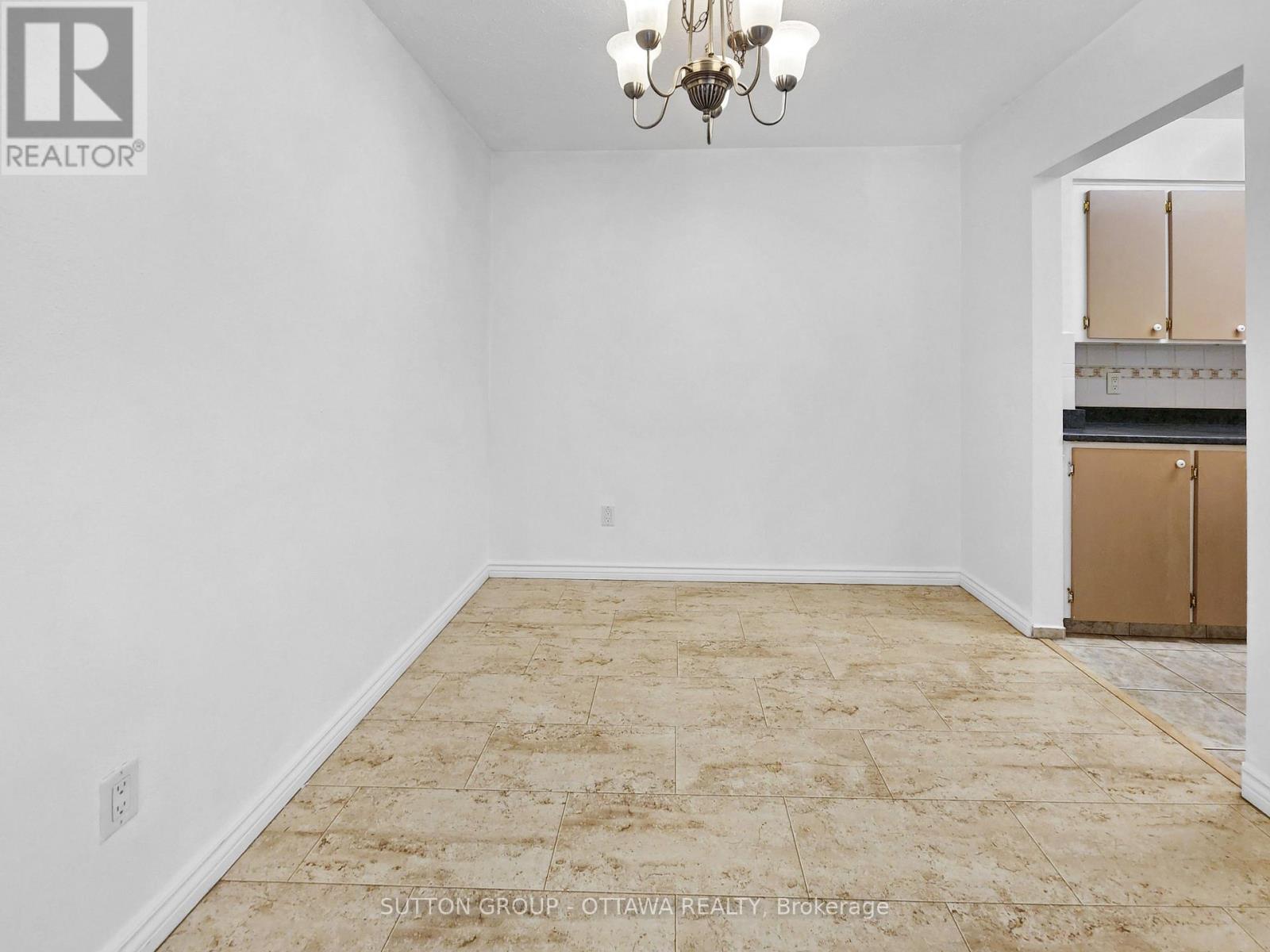 Photo 15 of 202 A 2044 Arrowsmith Drive, Ottawa ON