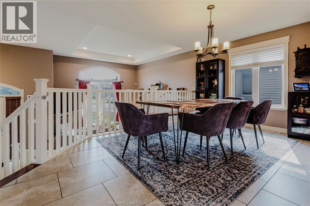 Photo 8 of 1429 Oakwood Avenue, Lakeshore ON