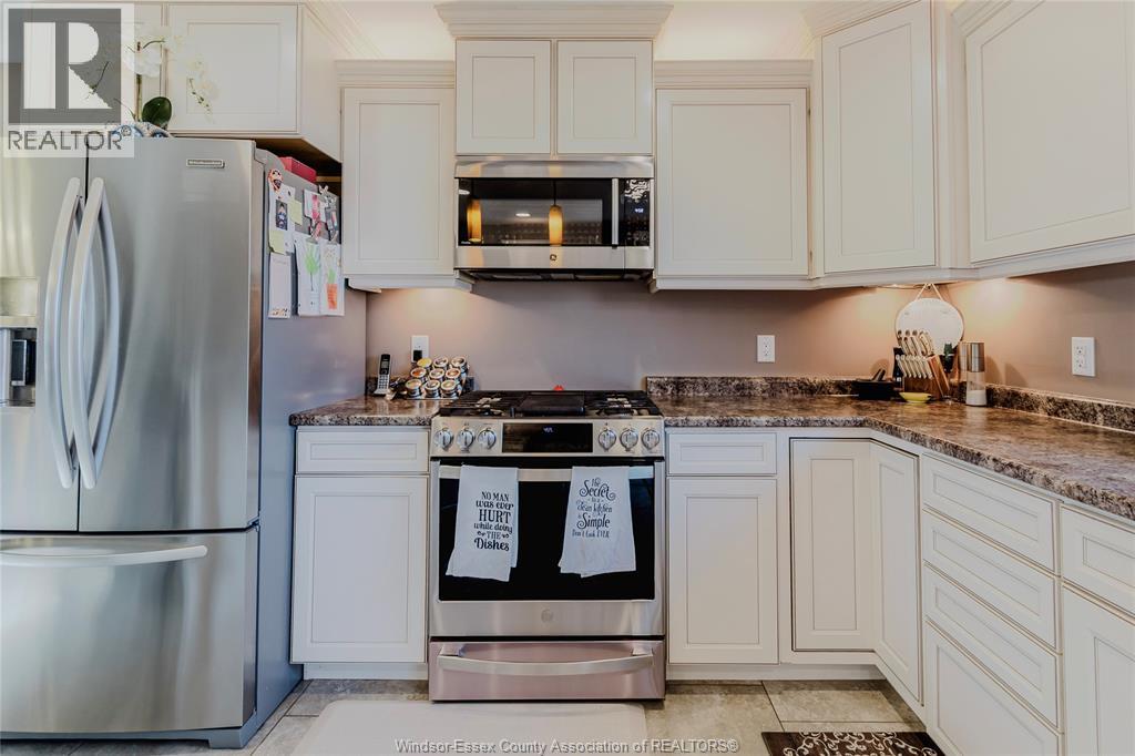 Photo 14 of 1429 Oakwood Avenue, Lakeshore ON