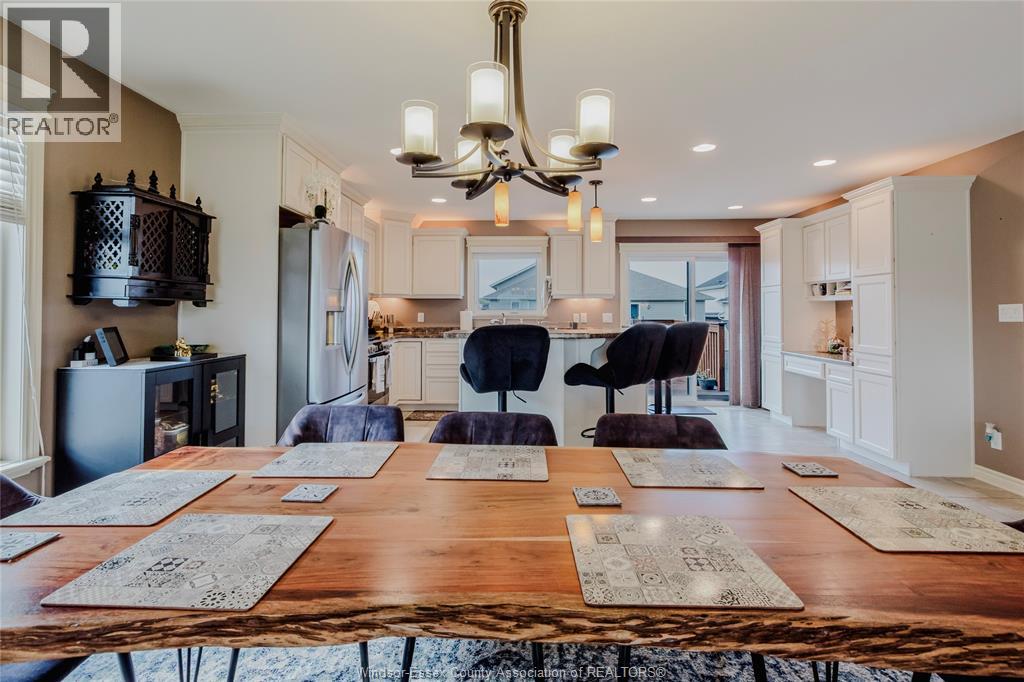 Photo 9 of 1429 Oakwood Avenue, Lakeshore ON