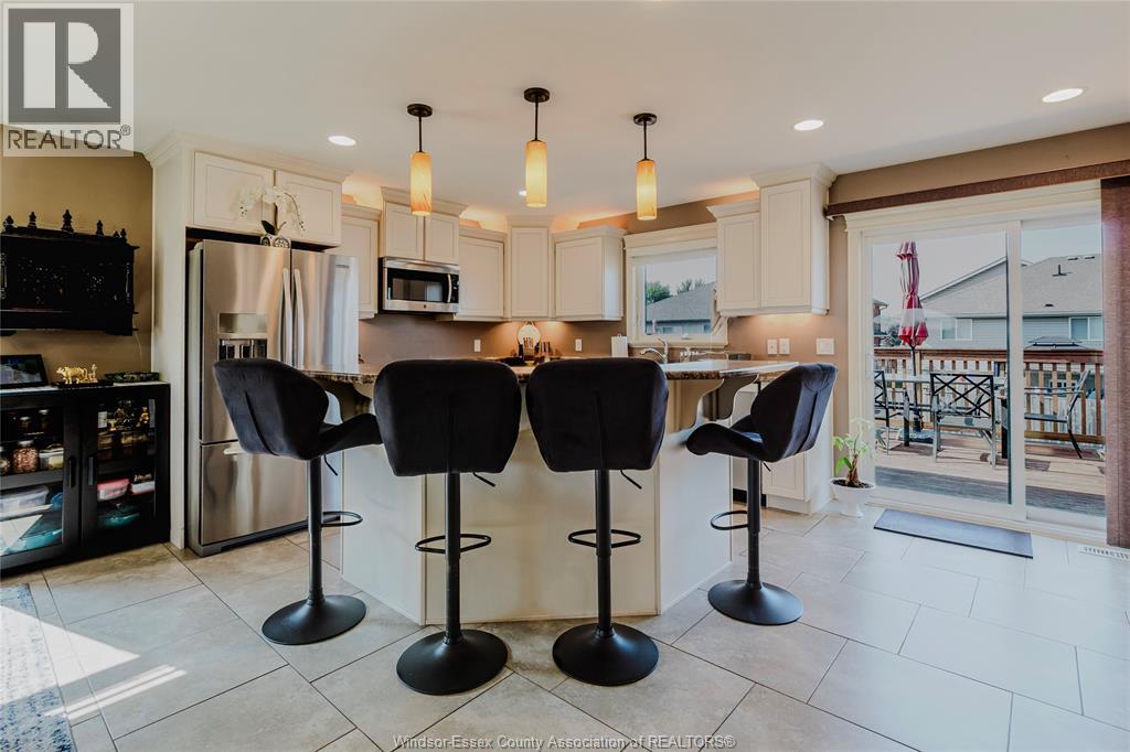 Photo 12 of 1429 Oakwood Avenue, Lakeshore ON