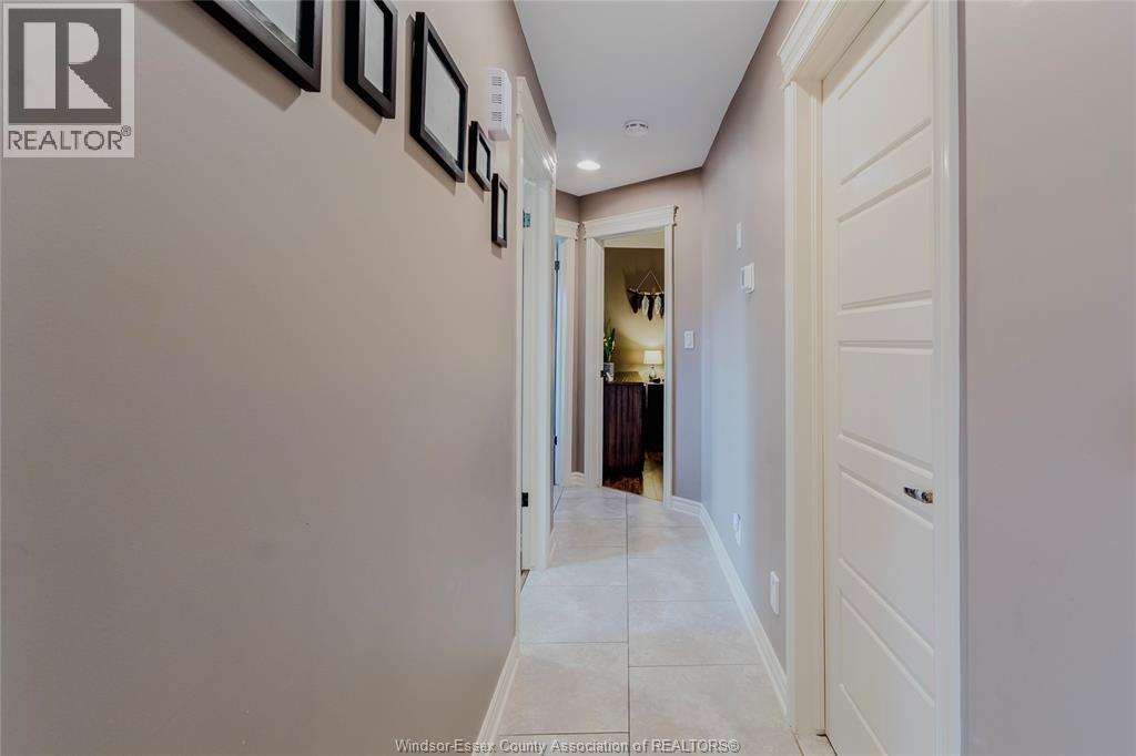 Photo 16 of 1429 Oakwood Avenue, Lakeshore ON