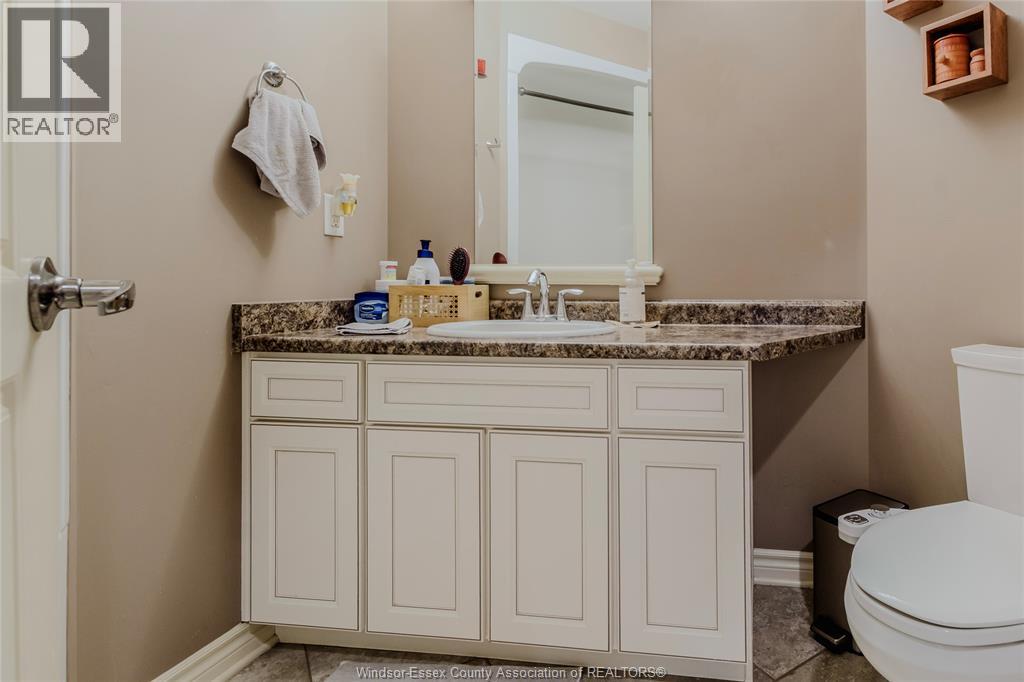 Photo 19 of 1429 Oakwood Avenue, Lakeshore ON