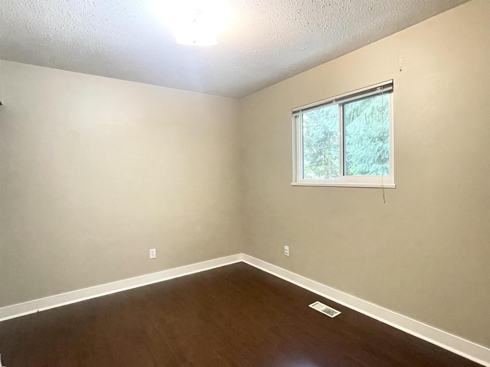 Photo 6 of 15118 91 A Avenue, Surrey BC