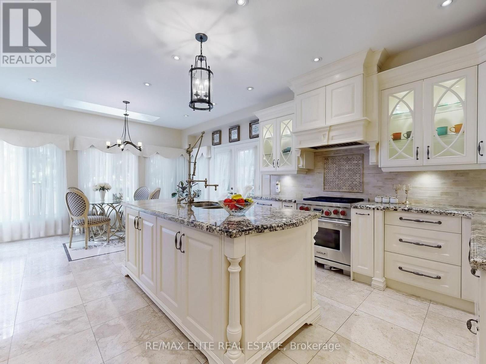 Photo 14 of 48 Pemberton Road, Richmond Hill ON