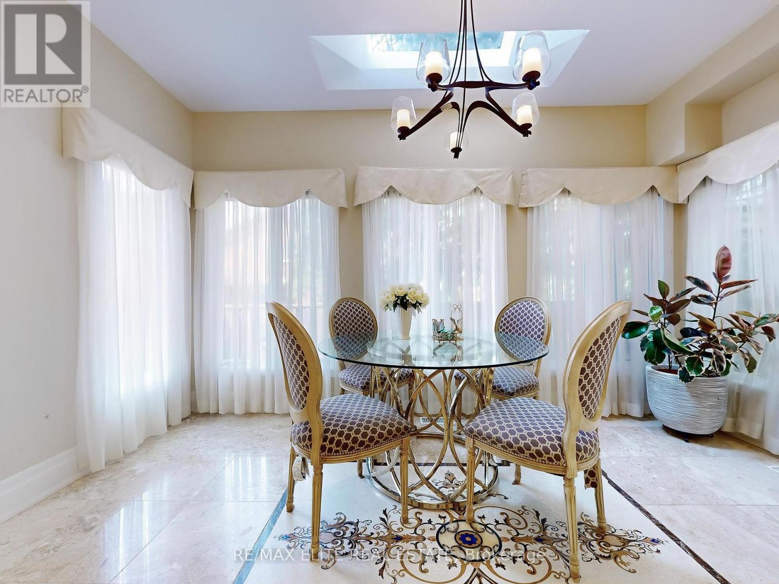 Photo 15 of 48 Pemberton Road, Richmond Hill ON