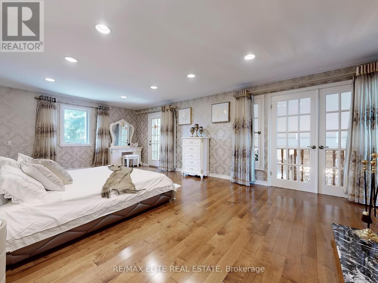 Photo 22 of 48 Pemberton Road, Richmond Hill ON