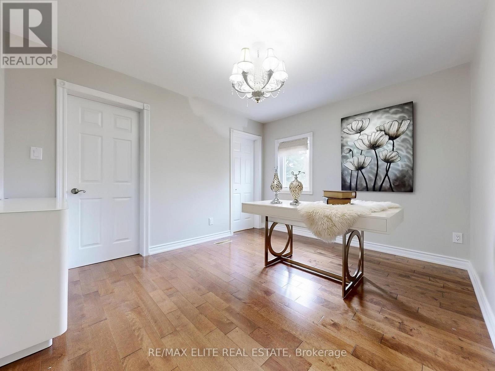 Photo 29 of 48 Pemberton Road, Richmond Hill ON