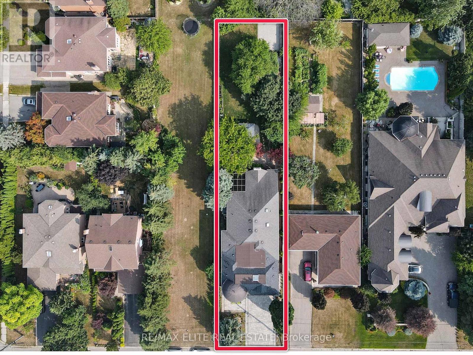 Photo 46 of 48 Pemberton Road, Richmond Hill ON