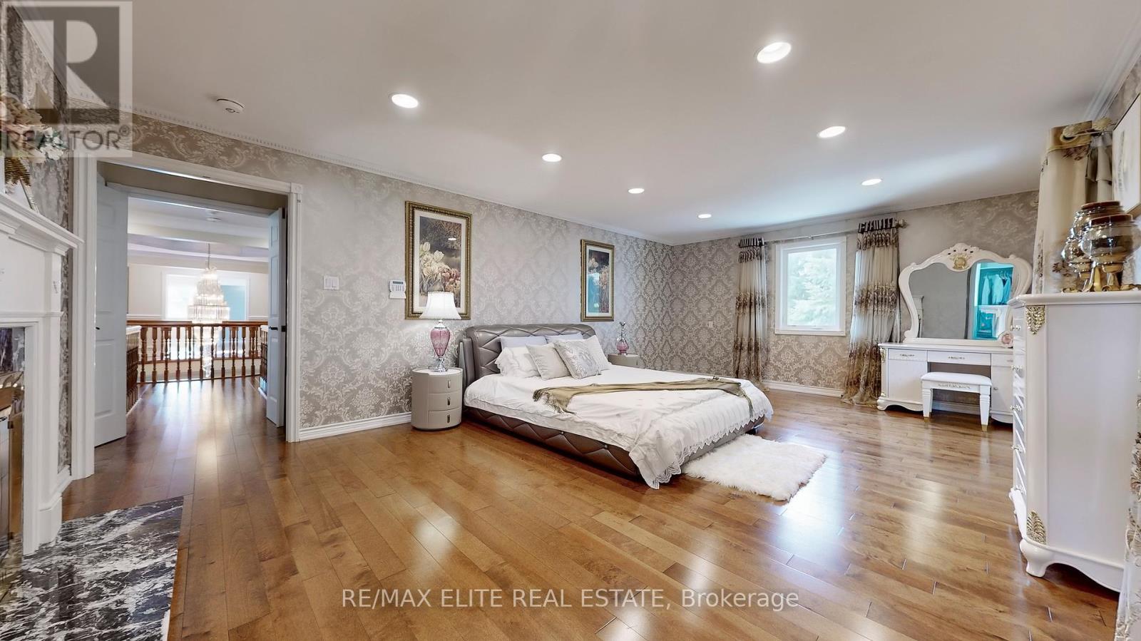 Photo 48 of 48 Pemberton Road, Richmond Hill ON