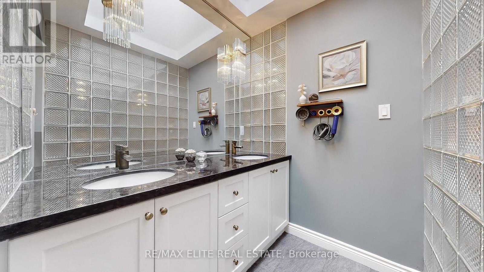 Photo 50 of 48 Pemberton Road, Richmond Hill ON