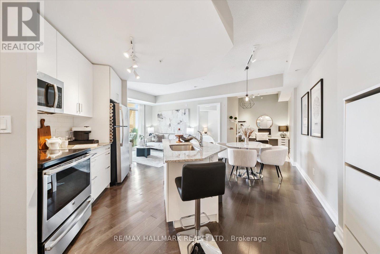 Photo 25 of 311 68 Main Street N, Markham ON
