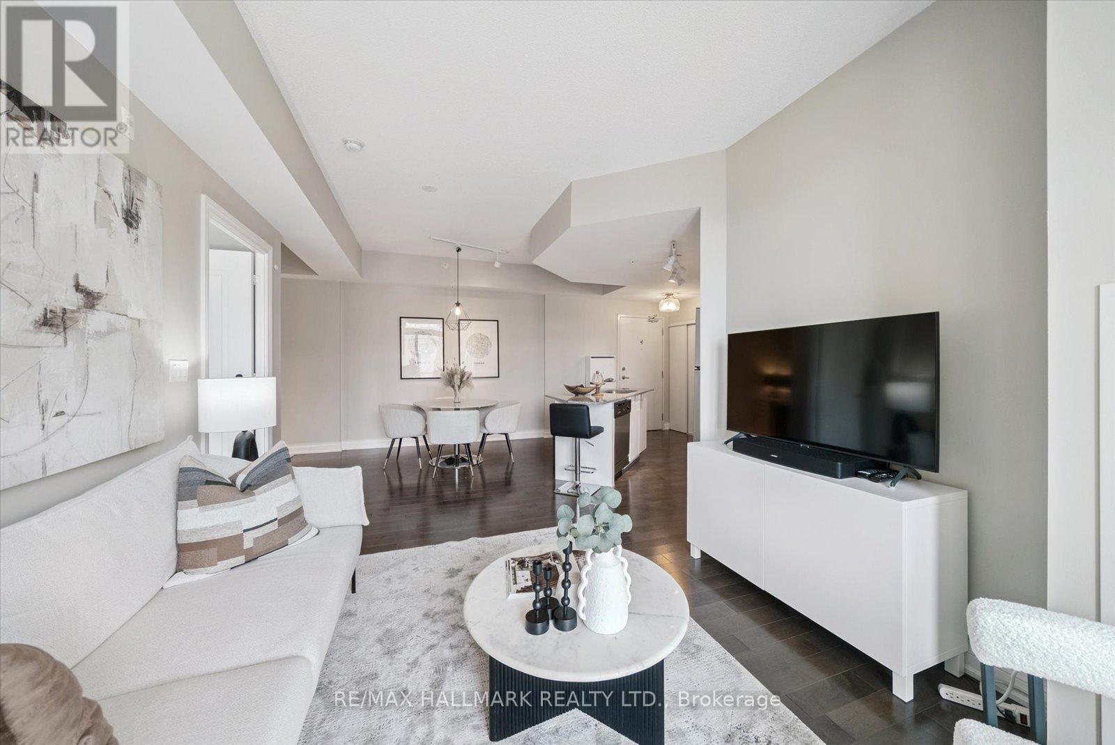 Photo 16 of 311 68 Main Street N, Markham ON