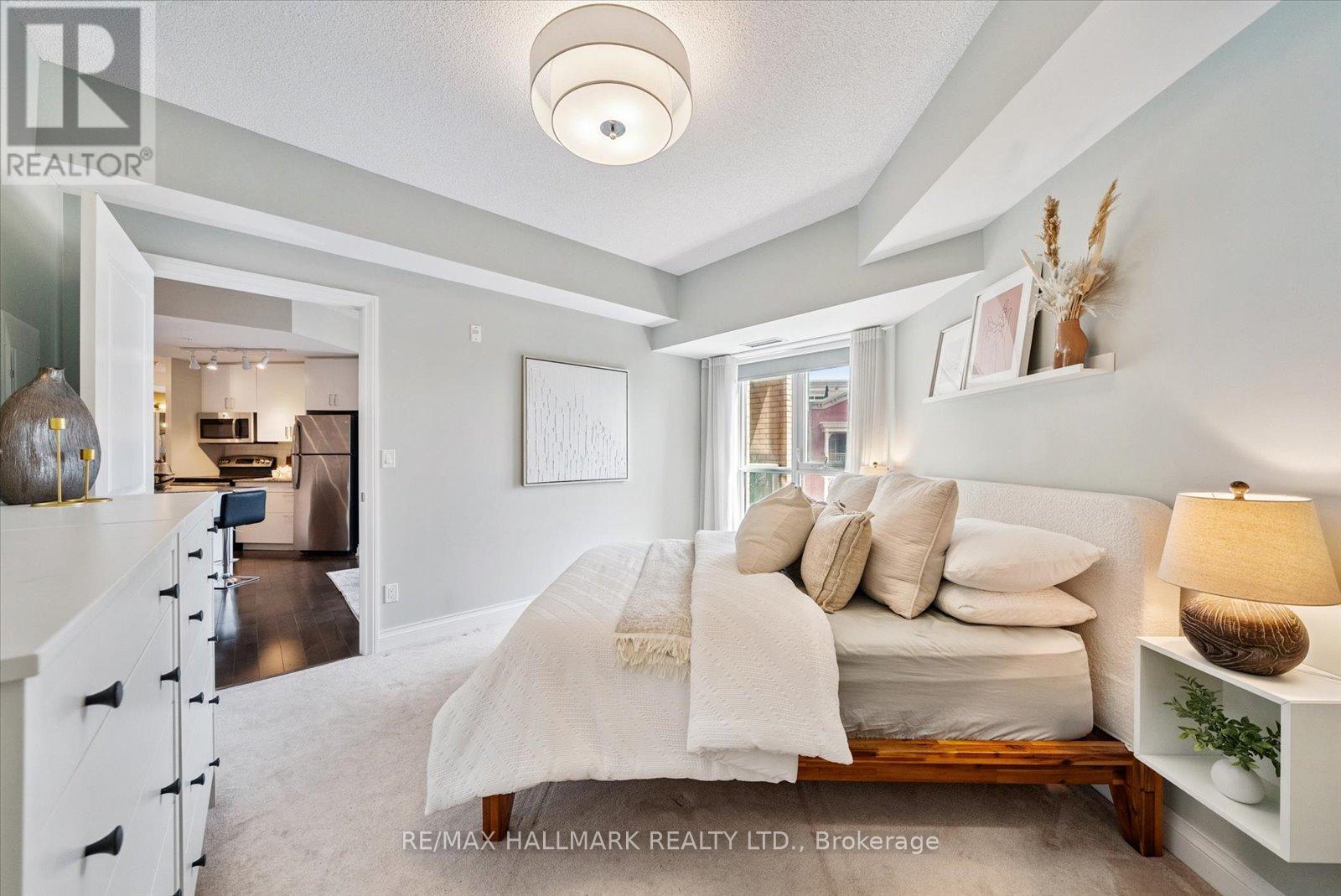 Photo 2 of 311 68 Main Street N, Markham ON